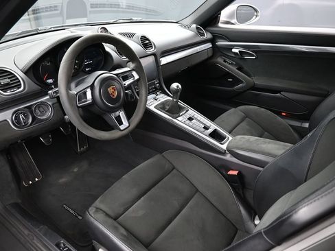 Certified 2021 Porsche 718 Boxster GTS RWD image 4