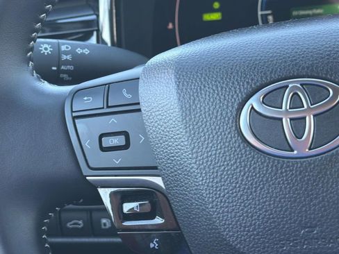 Certified 2025 Toyota Camry SE image 10