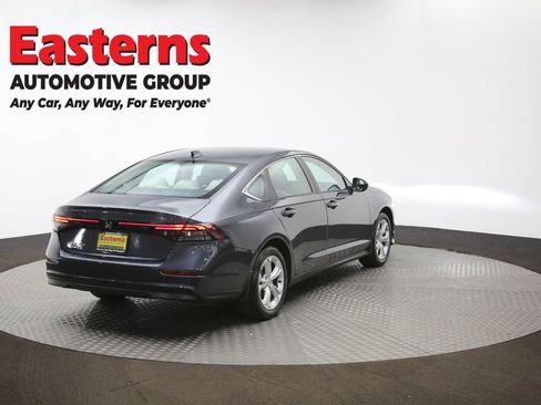 Used 2025 Honda Accord LX image 38