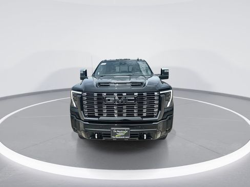 New 2026 GMC Sierra 2500 Denali Ultimate AWD/4WD image 3