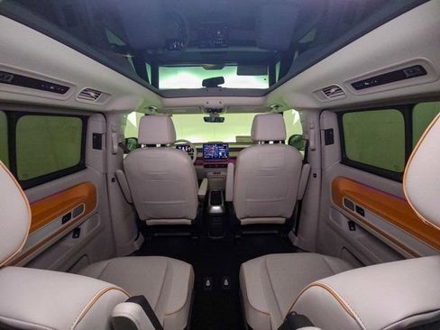 New 2025 Volkswagen ID. Buzz 1st Edition image 31