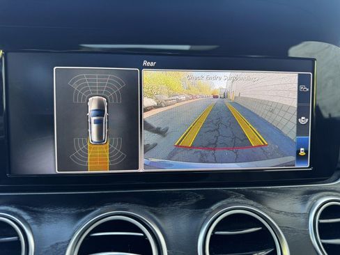 Used 2018 Mercedes-Benz E 400 4MATIC Wagon image 23