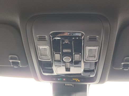 New 2026 GMC Yukon XL Elevation image 38