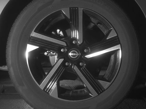 Used 2025 Nissan Sentra SV image 15