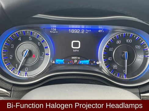 Used 2016 Chrysler 300 Limited w/ Driver Convenience Group image 16