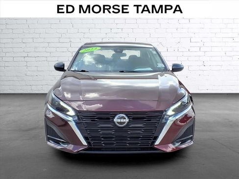 Used 2024 Nissan Altima 2.5 SV FWD image 6