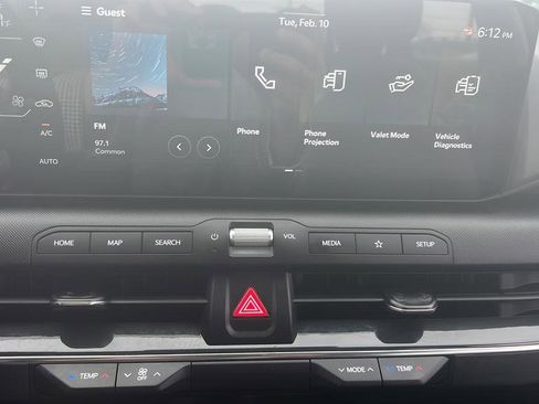 Used 2025 Kia K4 EX image 22