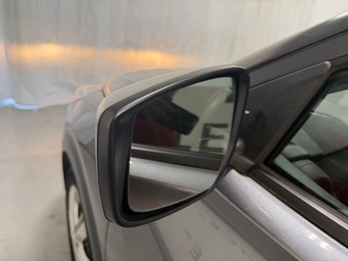 Used 2021 Nissan Kicks S FWD image 6