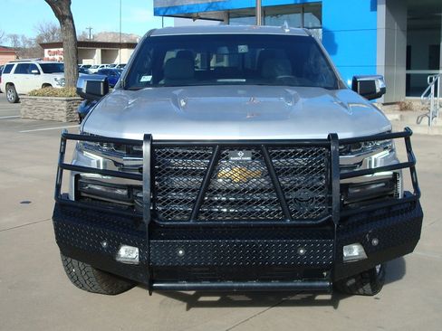 Used 2022 Chevrolet Silverado 1500 LTZ image 2
