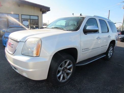Used 2009 GMC Yukon Denali image 3