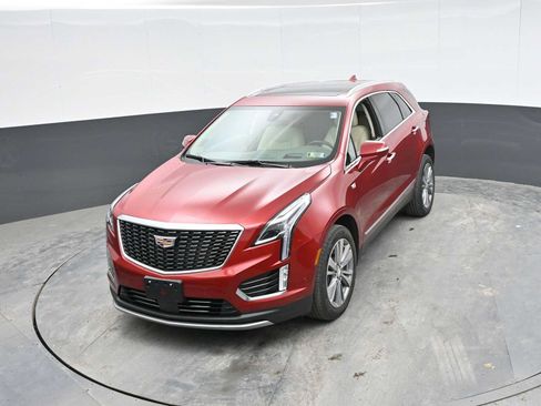 Used 2024 Cadillac XT5 Premium Luxury w/ Technology Package AWD/4WD image 16