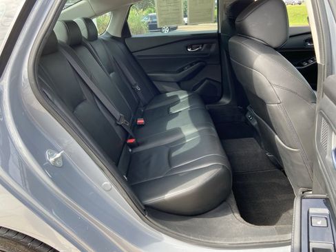 Used 2023 Honda Accord Touring image 14