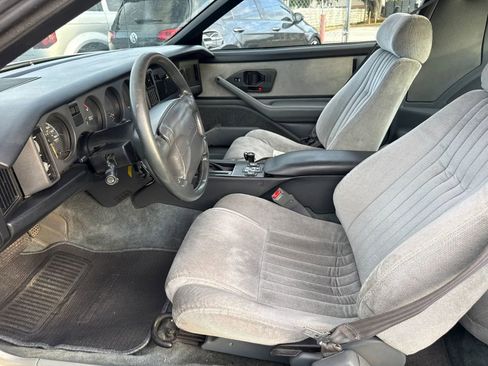 Used 1990 Pontiac Firebird Trans Am image 13