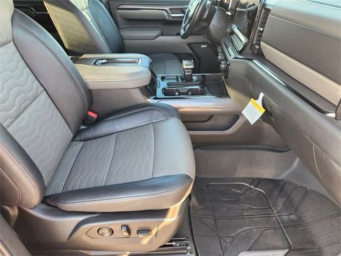 Used 2022 Chevrolet Silverado 1500 ZR2 image 14