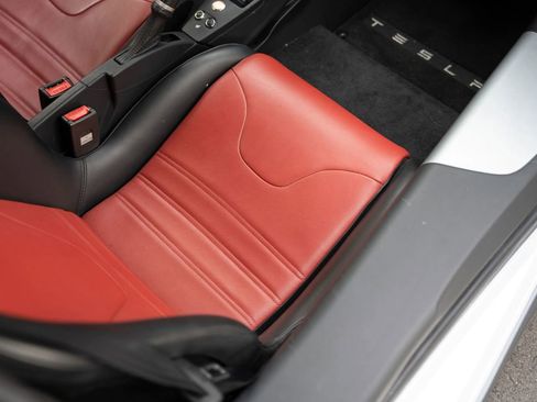 Used 2011 Tesla Roadster Sport image 23