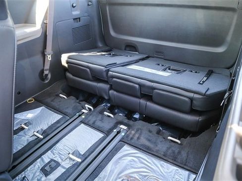 New 2026 Kia Carnival EX image 18