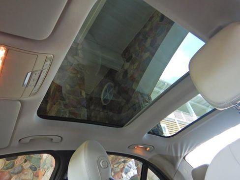 Used 2015 Mercedes-Benz C 300 4MATIC Sedan image 17