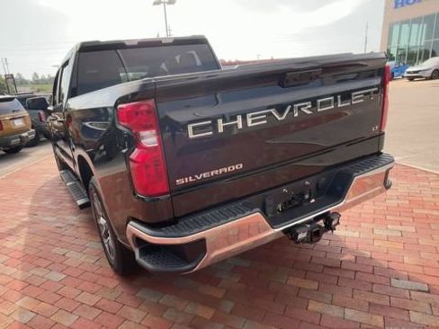 Used 2022 Chevrolet Silverado 1500 LT AWD/4WD image 8