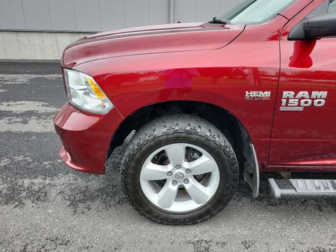 Used 2021 RAM 1500 Express AWD/4WD image 10