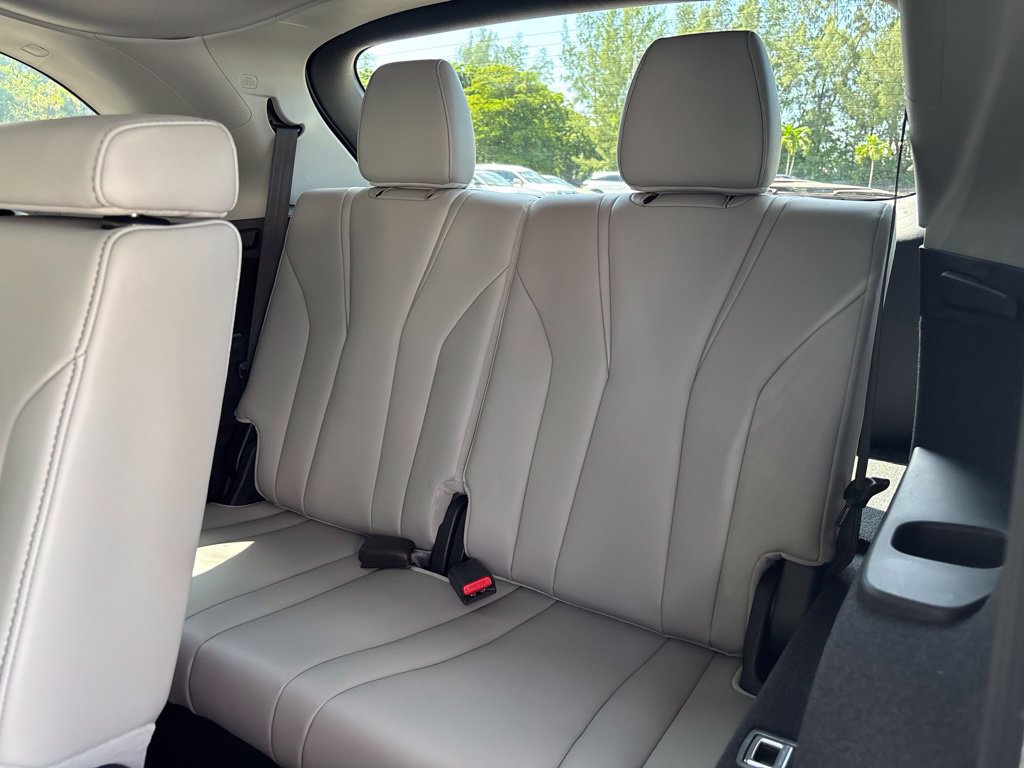 Used 2024 Acura MDX w/ Technology Package FWD image 20