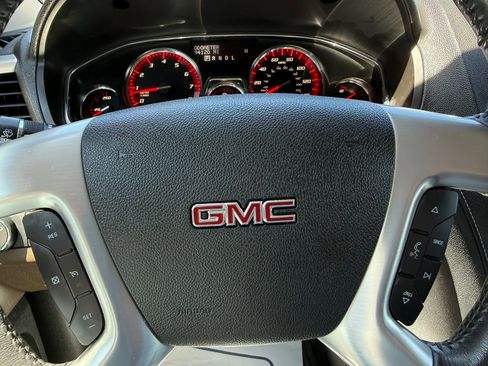 Used 2015 GMC Acadia SLT FWD image 26