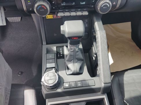 New 2026 Toyota 4Runner 4WD image 10