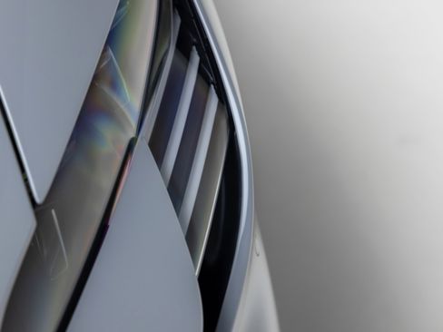 Used 2024 Ferrari SF90 Spider image 40