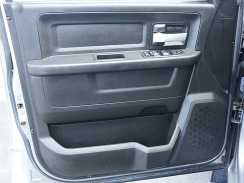 Used 2019 RAM 3500 Tradesman w/ Chrome Appearance Group AWD/4WD image 13