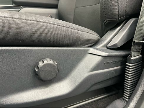 Used 2023 Ford F150 XL image 14