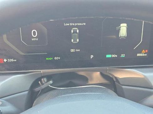 Used 2024 Kia EV9 Land AWD/4WD image 11