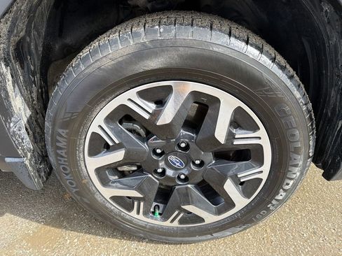 Used 2025 Subaru Forester Premium image 20