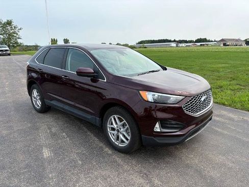 Certified 2023 Ford Edge SEL w/ Convenience Package AWD/4WD image 2