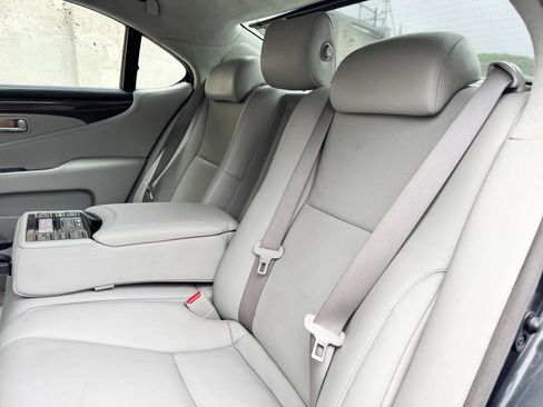 Used 2008 Lexus LS 600h L image 20