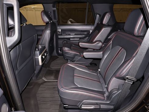Certified 2024 Ford Expedition Limited AWD/4WD image 16