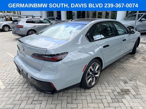 Certified 2023 BMW 740i RWD image 5