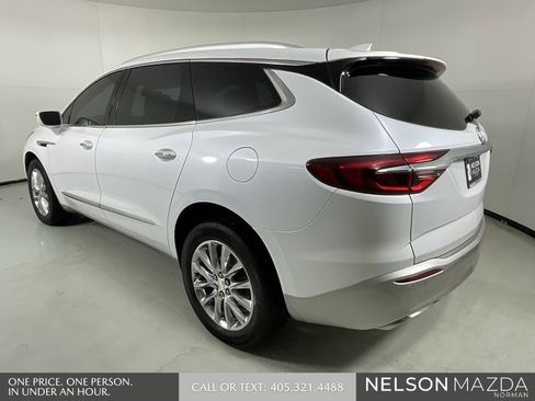 Used 2019 Buick Enclave Essence image 6