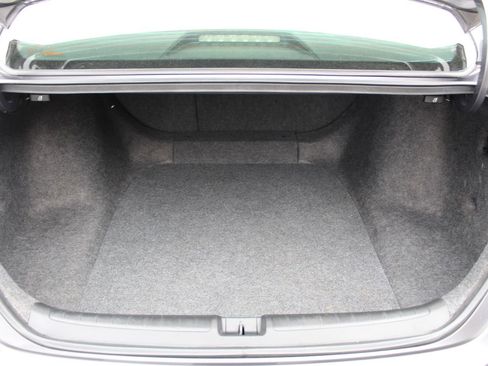 Used 2019 Honda Accord EX image 31