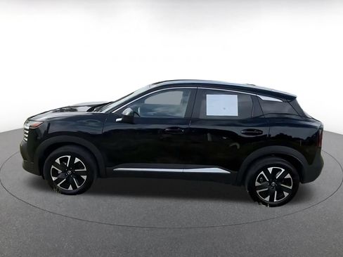Used 2026 Nissan Kicks SV w/ Cold Weather Package AWD/4WD image 8