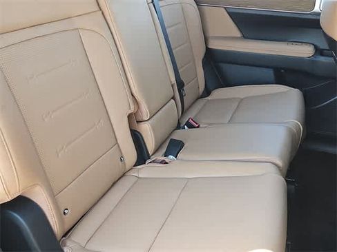 Used 2024 Hyundai Santa Fe Limited image 23