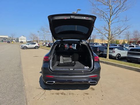 Used 2024 Mercedes-Benz GLC 300 4MATIC image 6