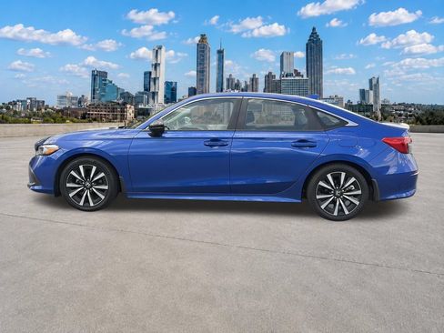 Used 2022 Honda Civic EX image 2