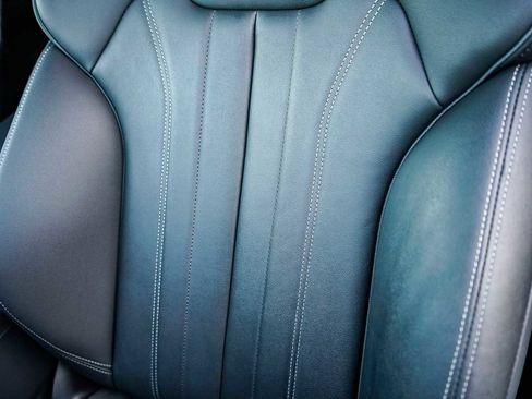 Used 2023 Audi Q5 e Premium w/ Convenience Package image 26