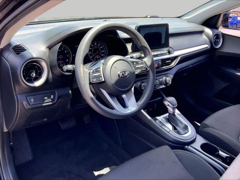 Used 2021 Kia Forte LXS FWD image 17