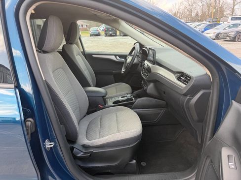 Used 2020 Ford Escape SE image 11