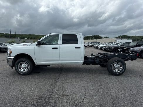 New 2024 RAM 3500 Tradesman image 5