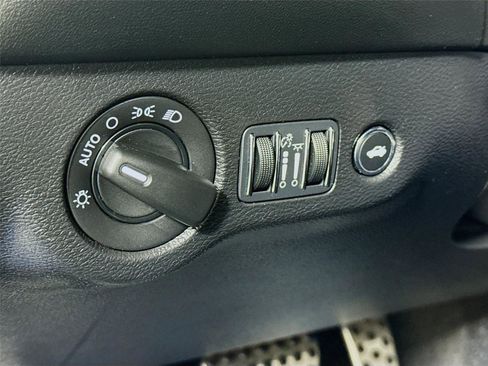 Used 2022 Dodge Challenger SRT Hellcat Redeye image 6