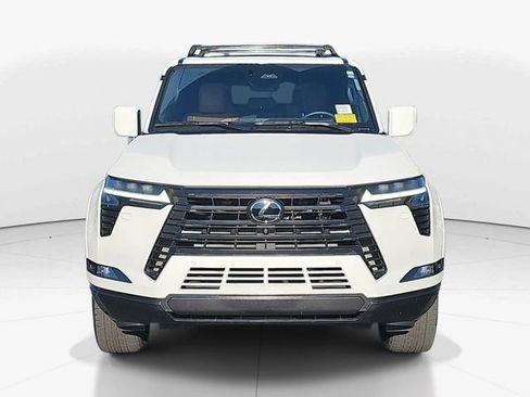 Used 2025 Lexus GX 550 w/ Accessory Package (2T) AWD/4WD image 8