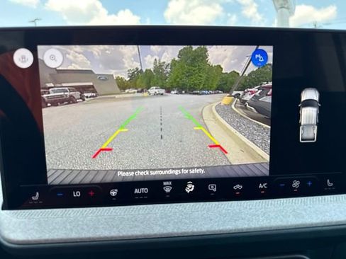 New 2026 Ford Maverick XLT w/ XLT Luxury Package FWD image 32
