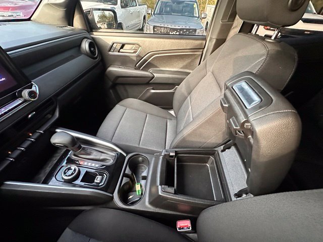 Used 2024 Chevrolet Colorado Trail Boss w/ Technology Package AWD/4WD image 25