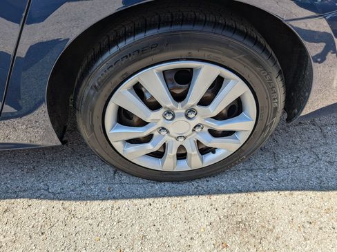 Used 2014 Volkswagen Jetta SE FWD image 23